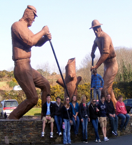 Mineral-Point-High-School-Students-vist-Redruth